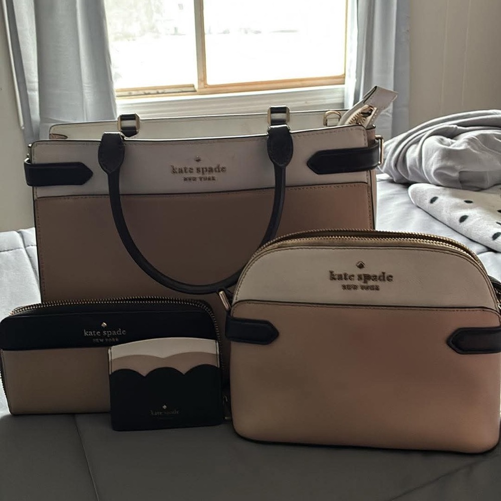 Kate Spade Beige and Black Women's Bag Set